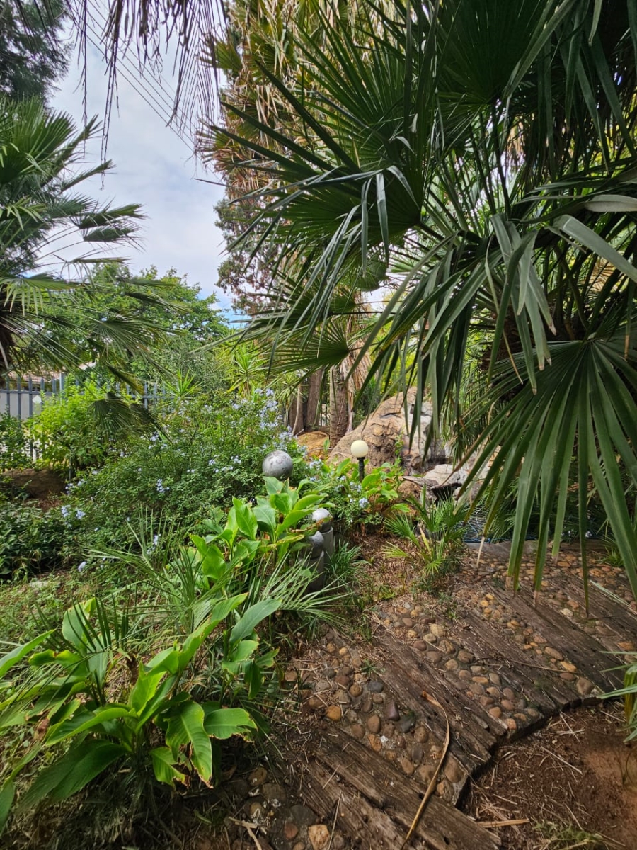 5 Bedroom Property for Sale in Wilkeville North West